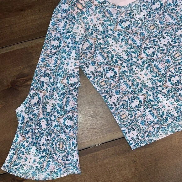 Nannette lepore pink & Blue Print 💯 Silk Blouse w/ Ruffle Sleeves Sz. MD - Picture 12 of 16
